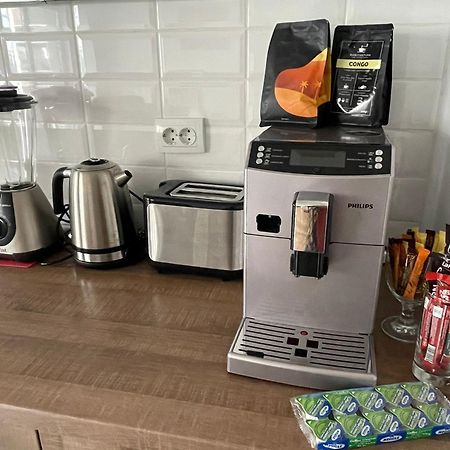 Cozy Apartment With Free Parking Cluj-Napoca Eksteriør bilde