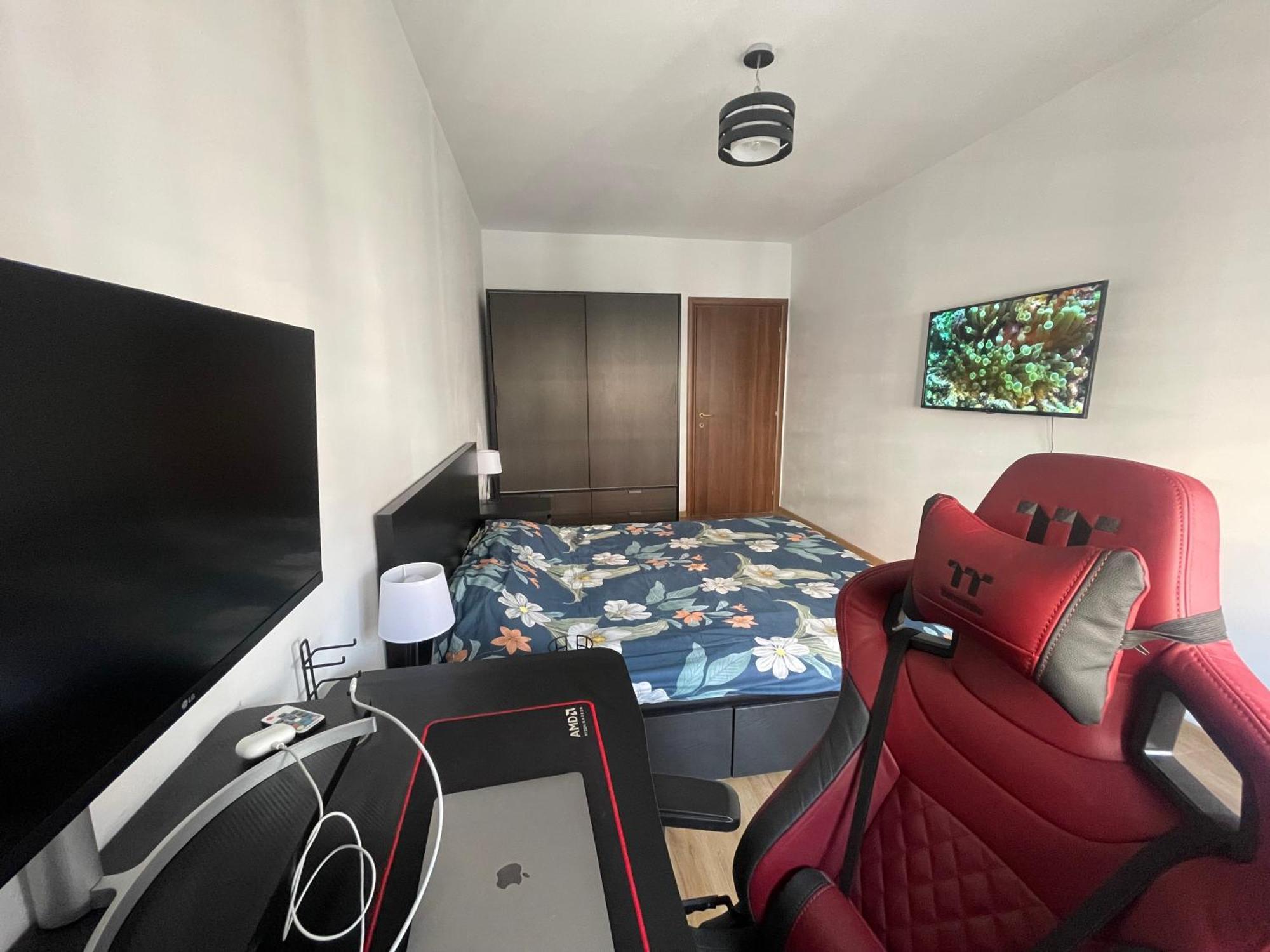 Cozy Apartment With Free Parking Cluj-Napoca Eksteriør bilde